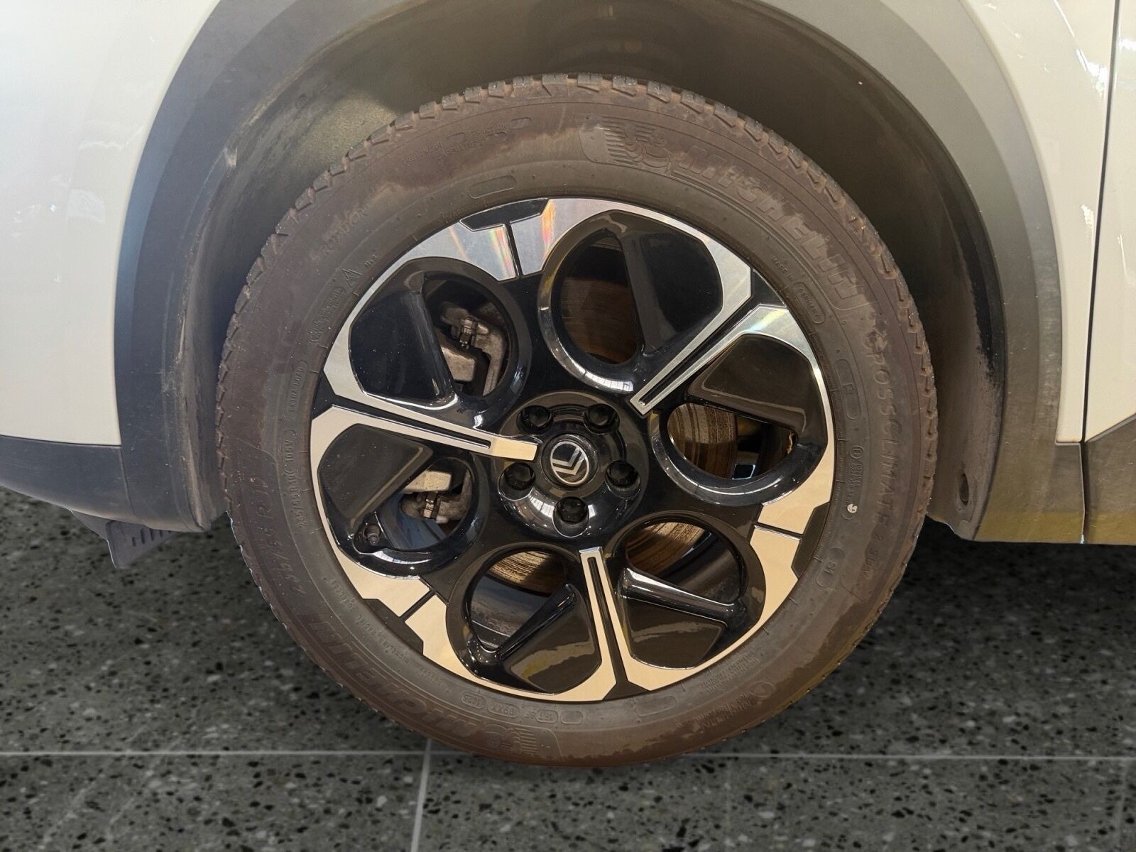 Hvid Citroën ë-C5 Aircross fra 2025