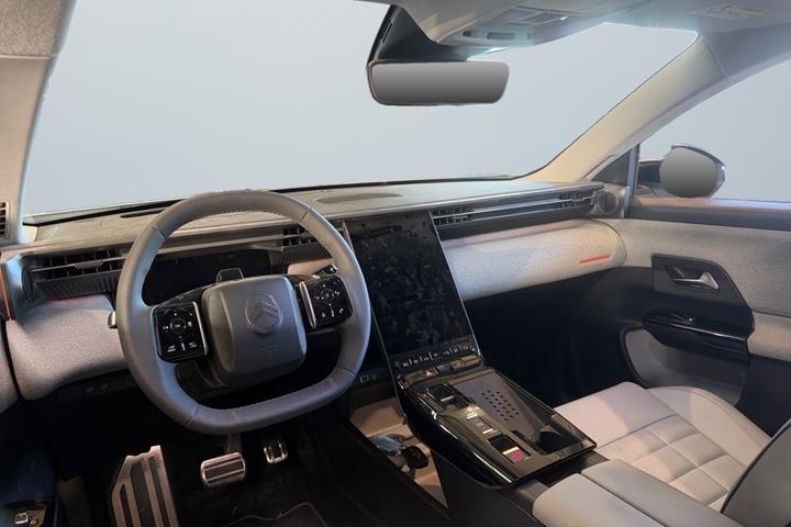 Hvid Citroën ë-C5 Aircross fra 2025