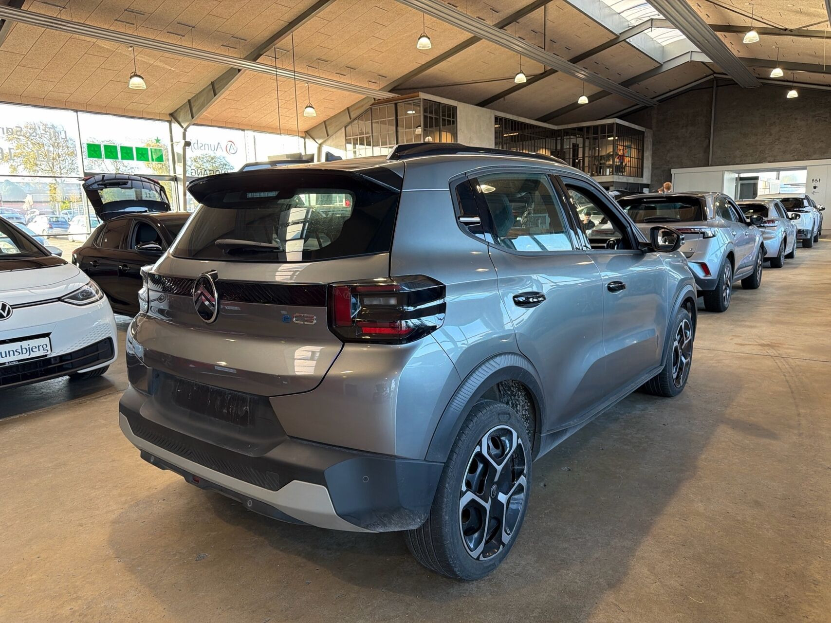 Grå Citroën ë-C3 fra 2025