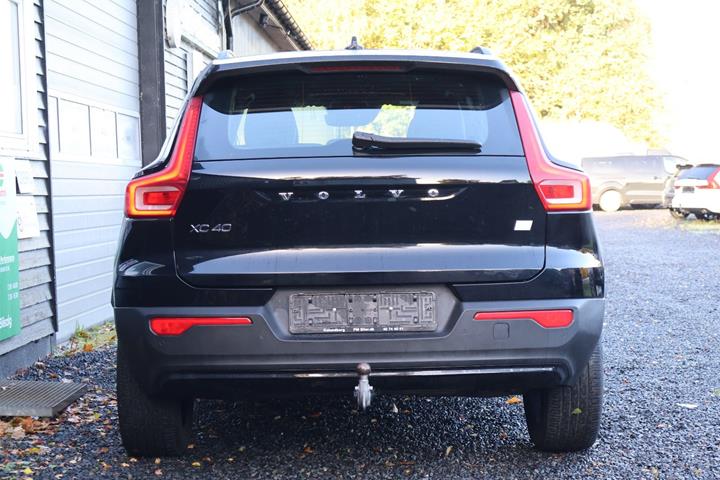 Sort Volvo XC40 fra 2021
