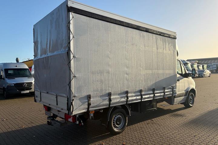 Sølv Mercedes Sprinter 316 fra 2020