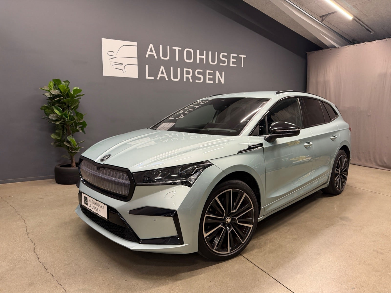 Skoda Enyaq 80x iV Founders Edition