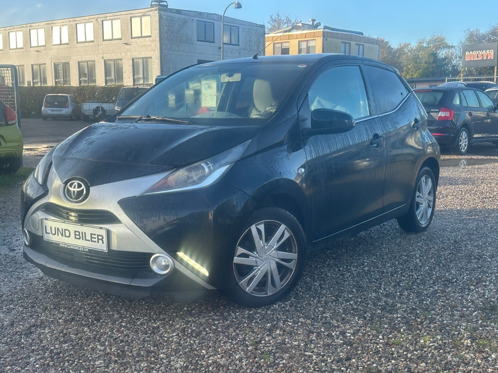 Sort Toyota Aygo fra 2017