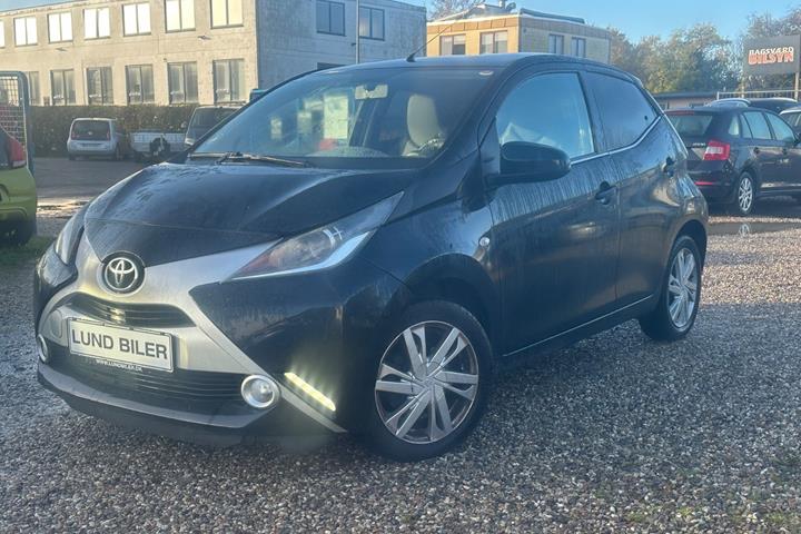 Sort Toyota Aygo fra 2017