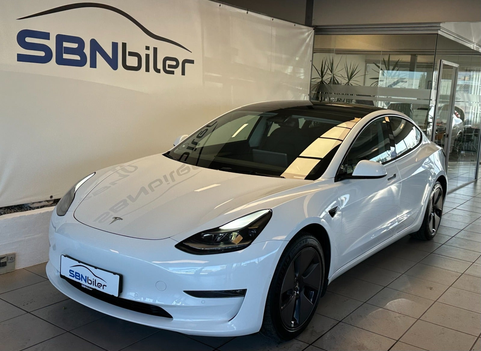 Tesla Model 3 Long Range AWD
