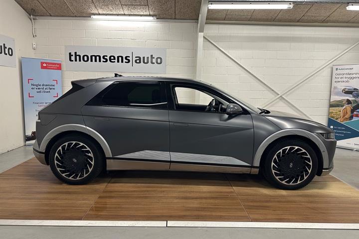 Grå Hyundai Ioniq 5 fra 2022