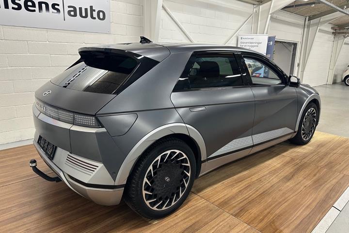 Grå Hyundai Ioniq 5 fra 2022