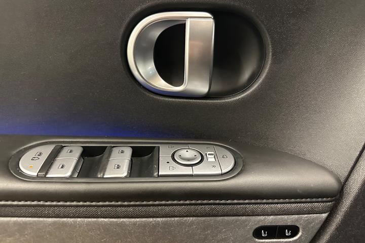 Grå Hyundai Ioniq 5 fra 2022