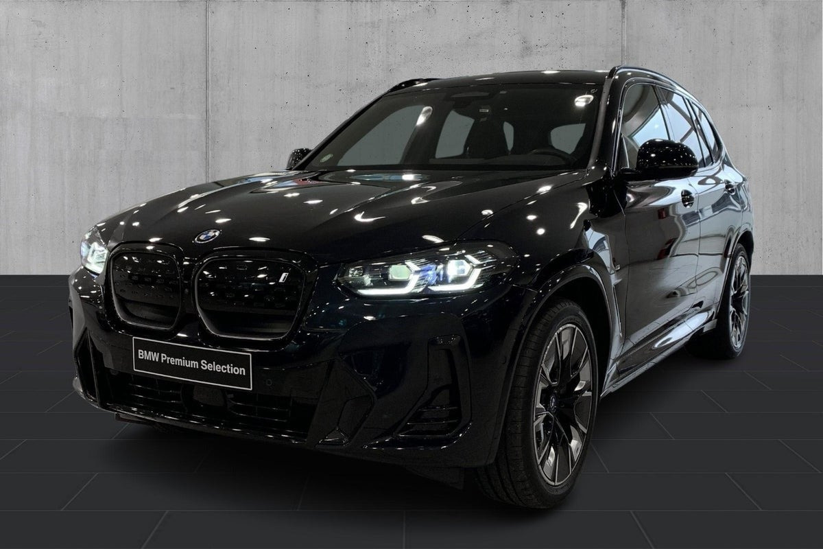 BMW iX3 Charged Plus M-Sport
