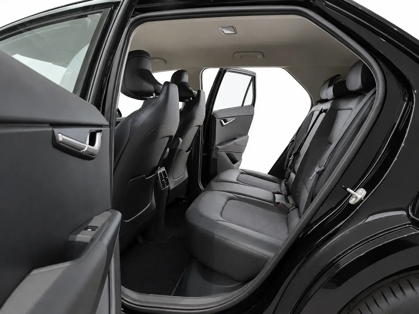 Sort Kia Niro fra 2023