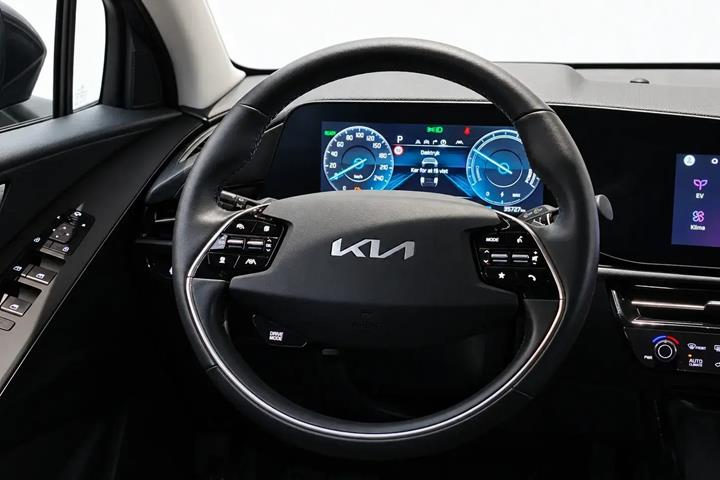 Sort Kia Niro fra 2023