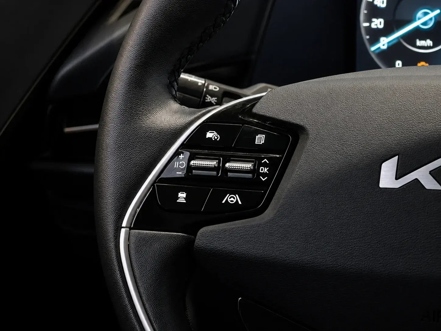 Sort Kia Niro fra 2023
