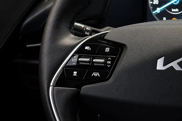 Sort Kia Niro fra 2023