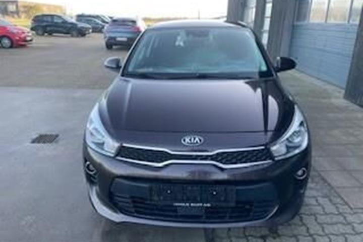 Brun Kia Rio fra 2019