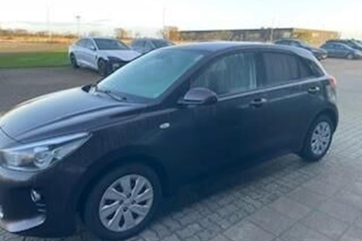 Brun Kia Rio fra 2019