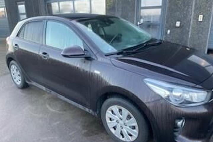 Brun Kia Rio fra 2019