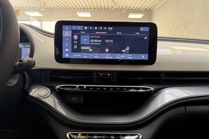 Hvid Fiat 500e fra 2023