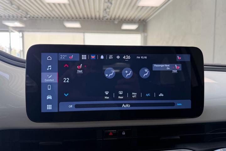 Hvid Fiat 500e fra 2023