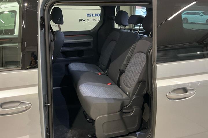 Sølv VW ID.Buzz fra 2024