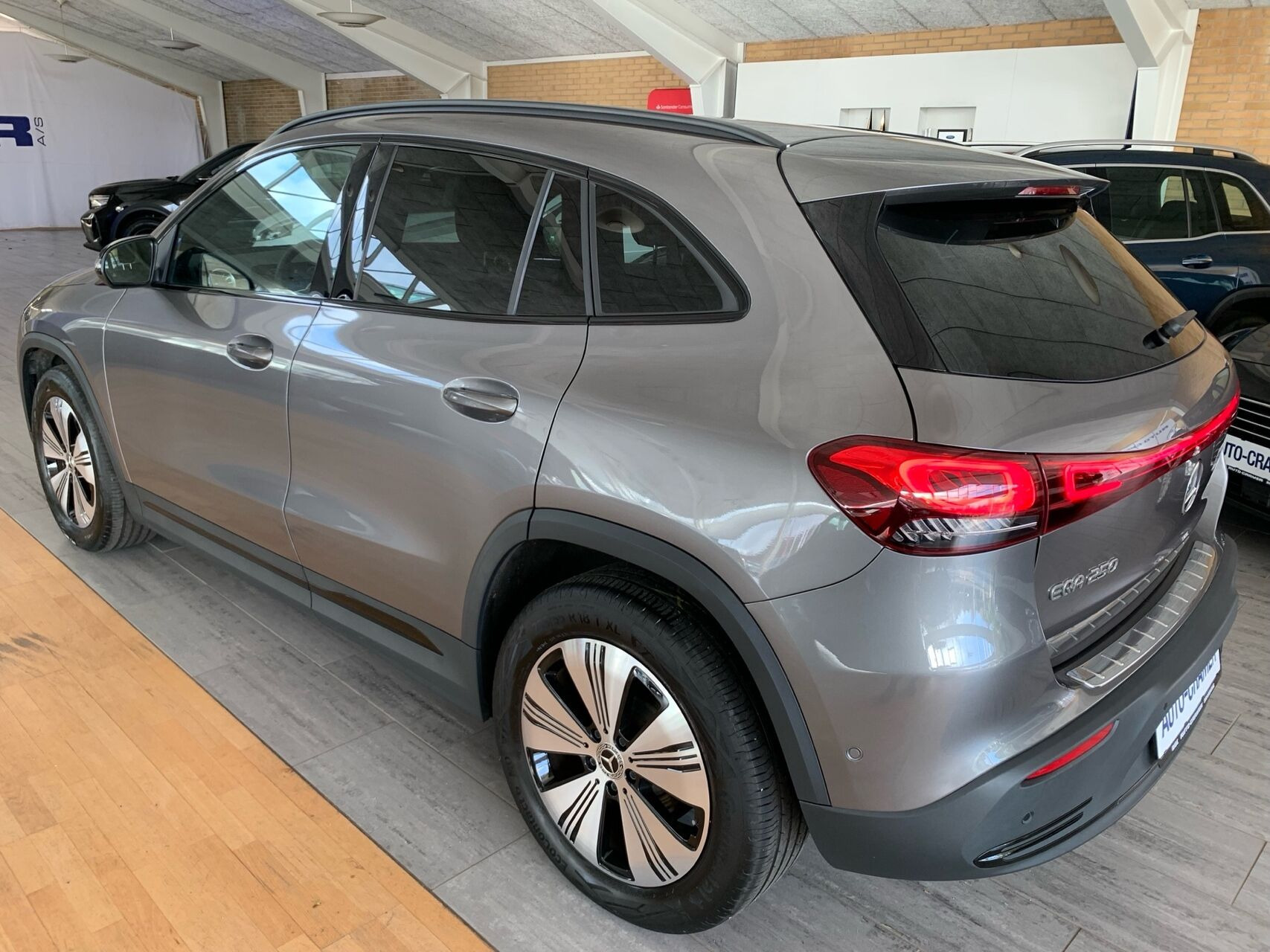 Sort Mercedes EQA250 fra 2022