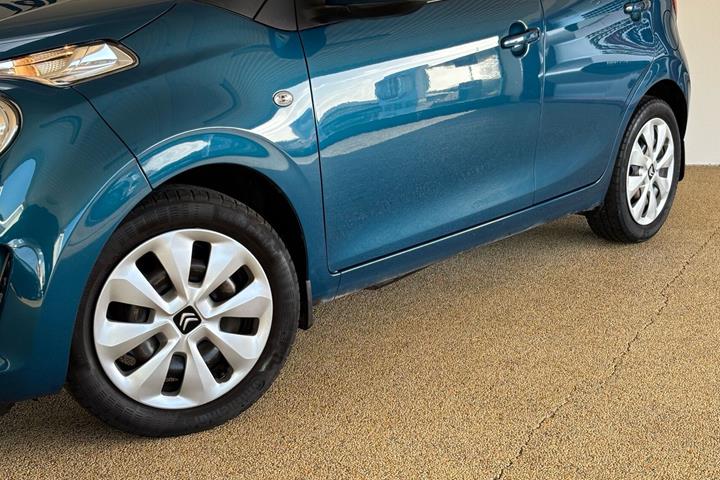 Grøn Citroën C1 fra 2021