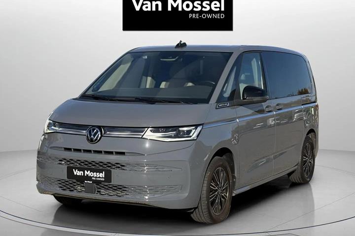 Grå VW Multivan fra 2023
