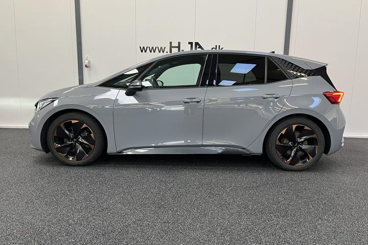 Grå Cupra Born fra 2022
