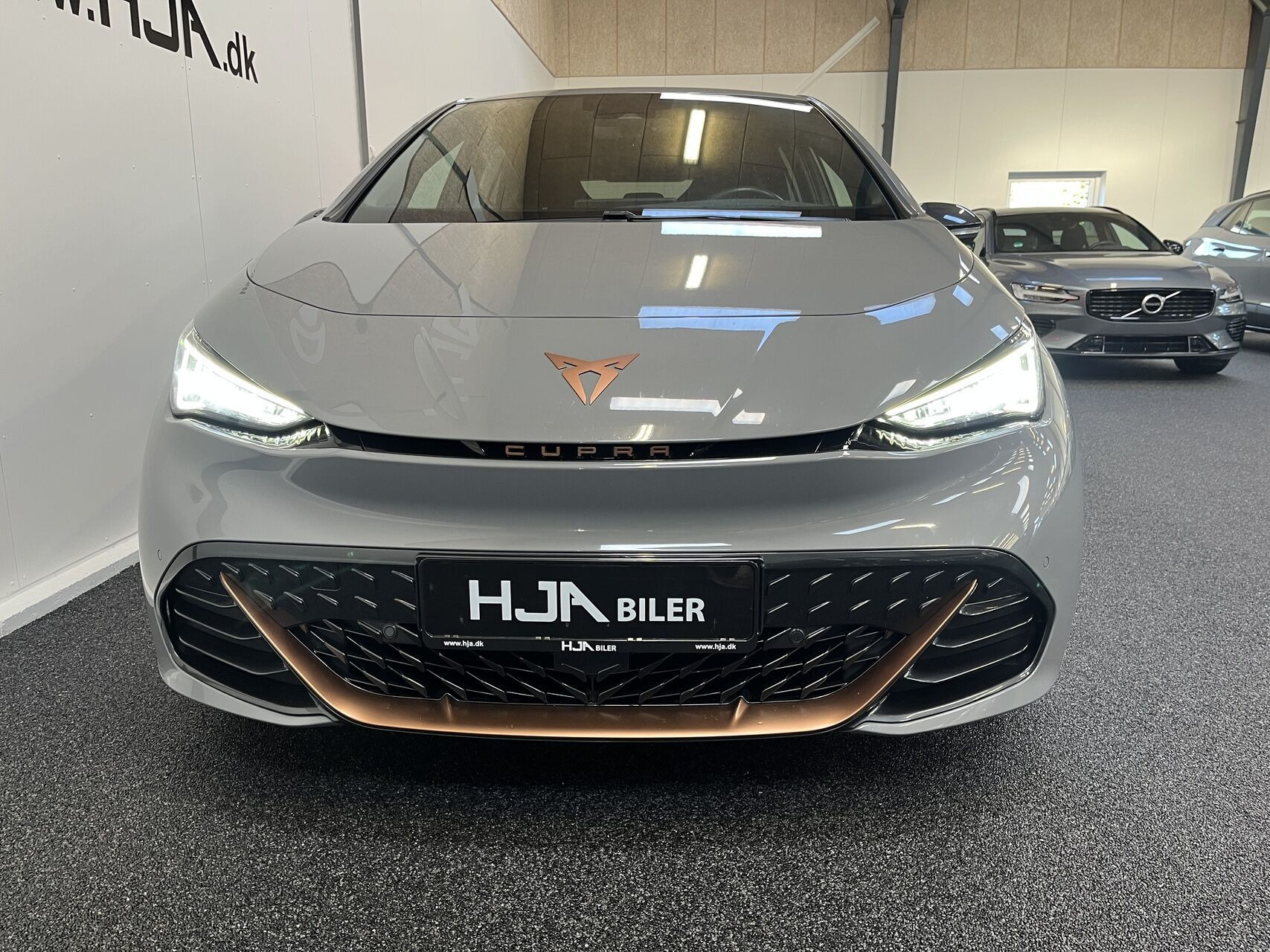 Grå Cupra Born fra 2022