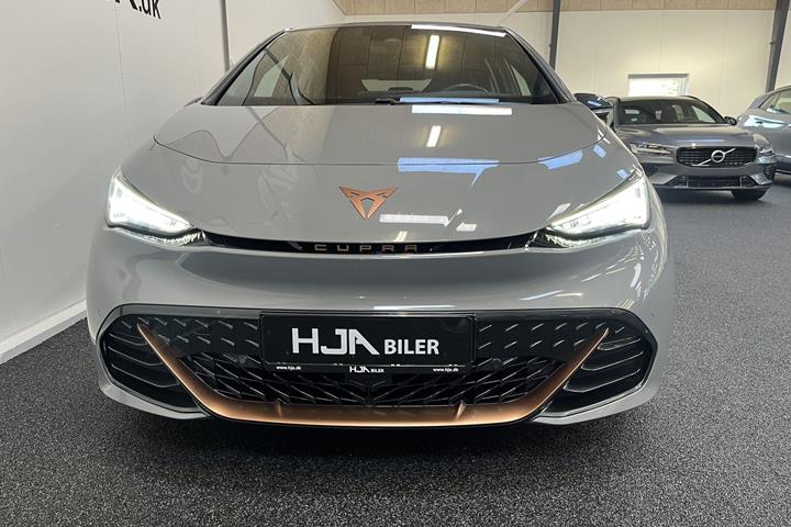 Grå Cupra Born fra 2022