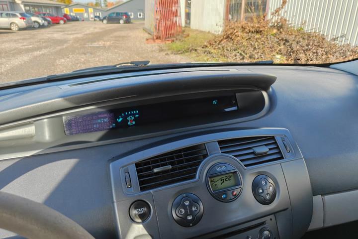 Gul Renault Grand Scenic II fra 2006