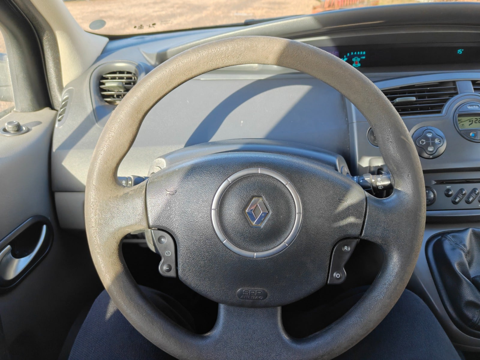 Gul Renault Grand Scenic II fra 2006