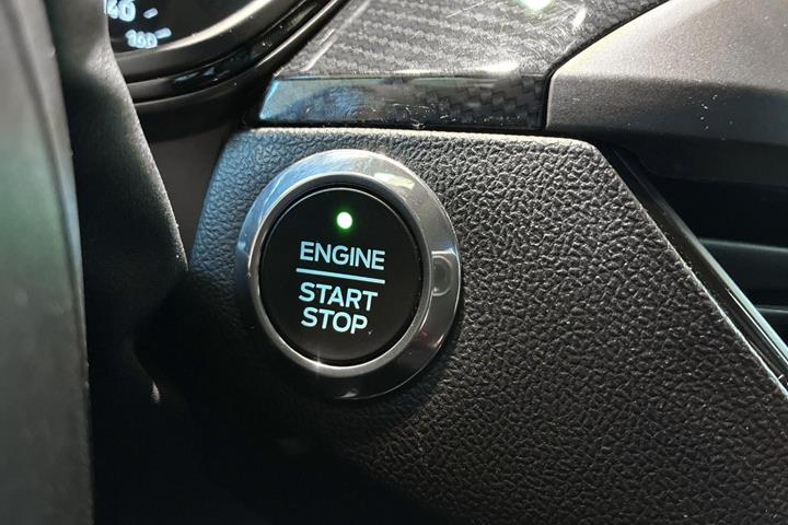 Sort Ford Focus fra 2020