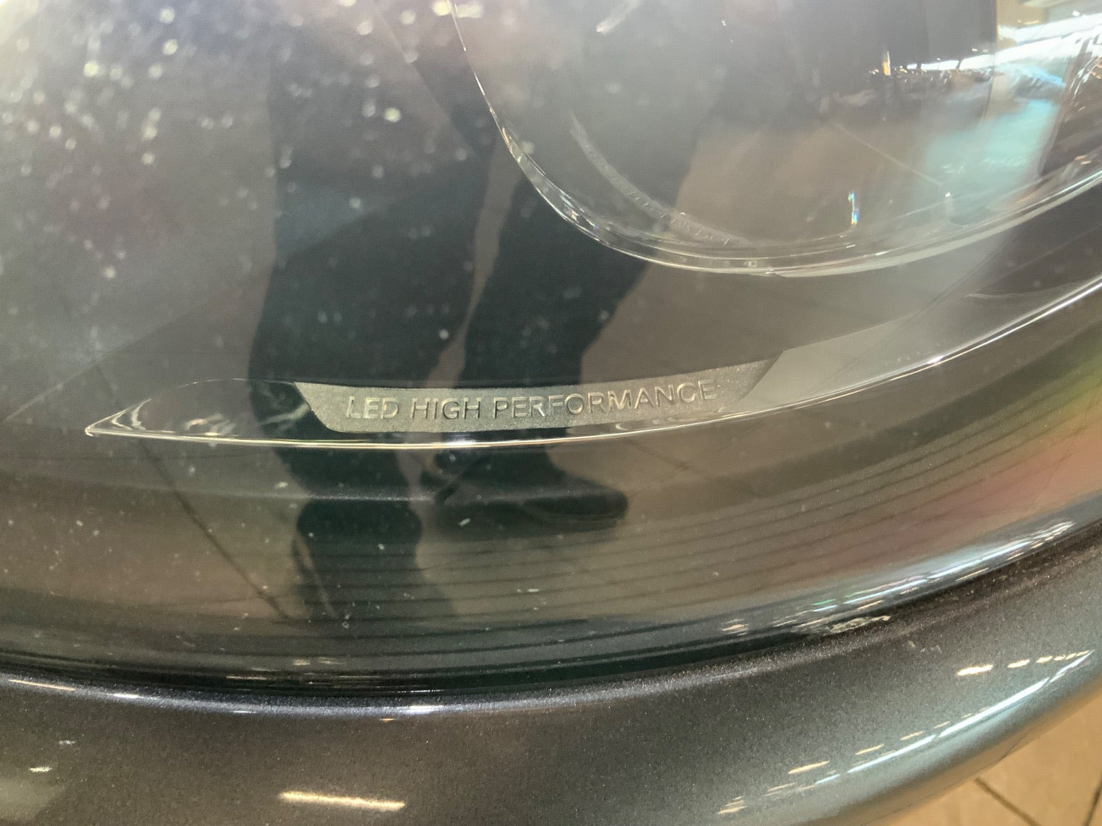 Grå Mercedes E220 d fra 2017