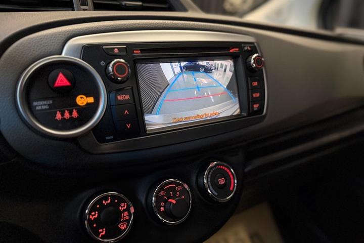 undefined Toyota Yaris fra 2012