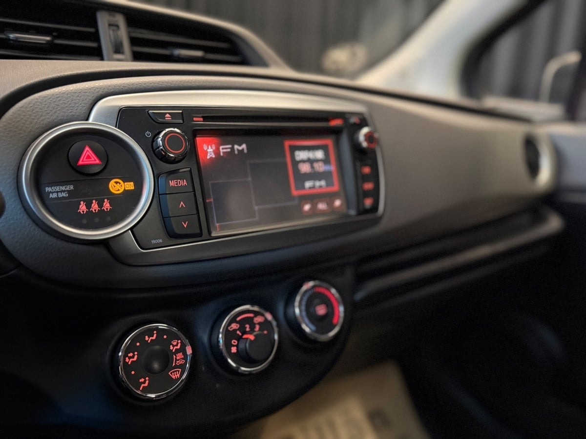 undefined Toyota Yaris fra 2012
