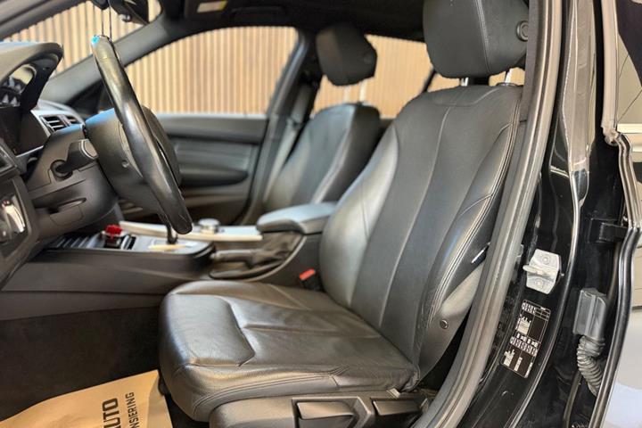 Sort BMW 320d fra 2018