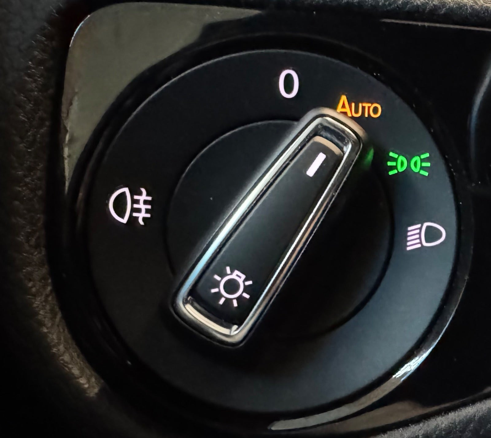 Blå VW Golf VII fra 2019