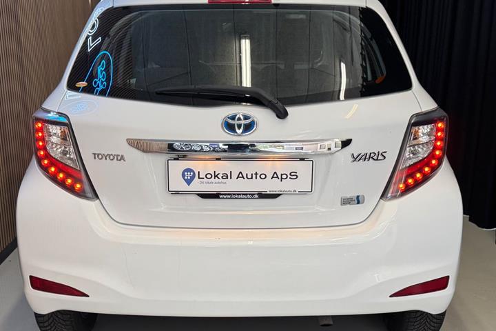 undefined Toyota Yaris fra 2012