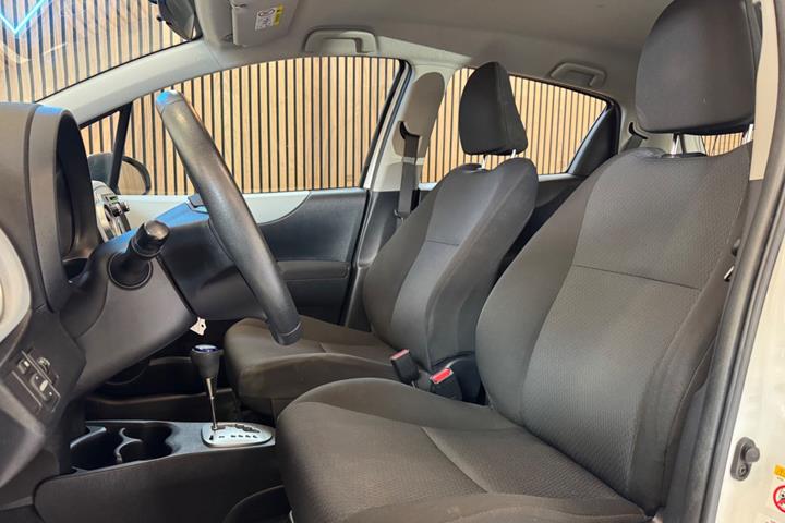 undefined Toyota Yaris fra 2012
