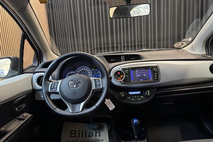 undefined Toyota Yaris fra 2012