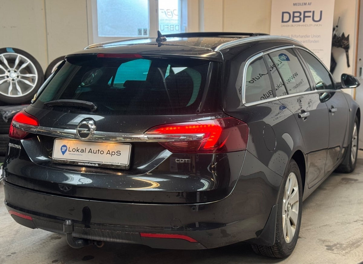 undefined Opel Insignia fra 2016