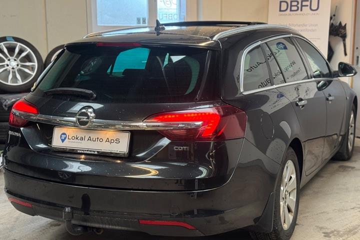 undefined Opel Insignia fra 2016