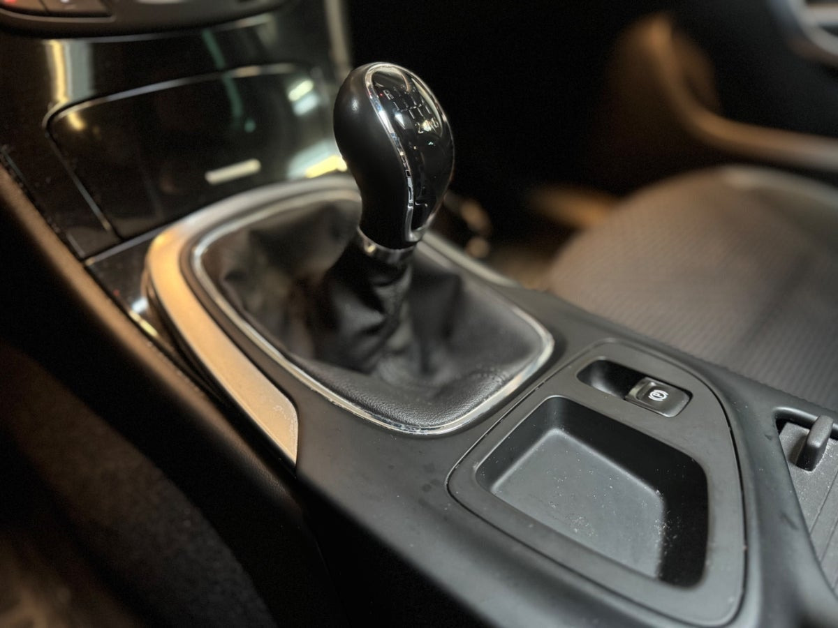 undefined Opel Insignia fra 2016