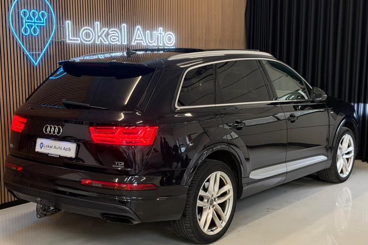 undefined Audi Q7 fra 2015