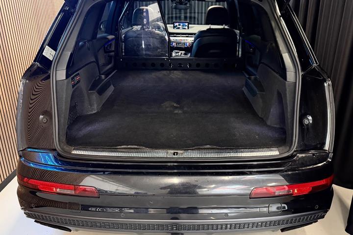 undefined Audi Q7 fra 2015