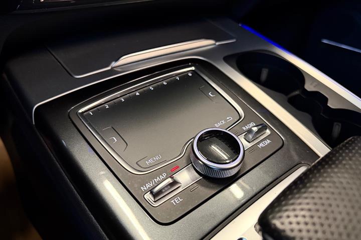 undefined Audi Q7 fra 2015