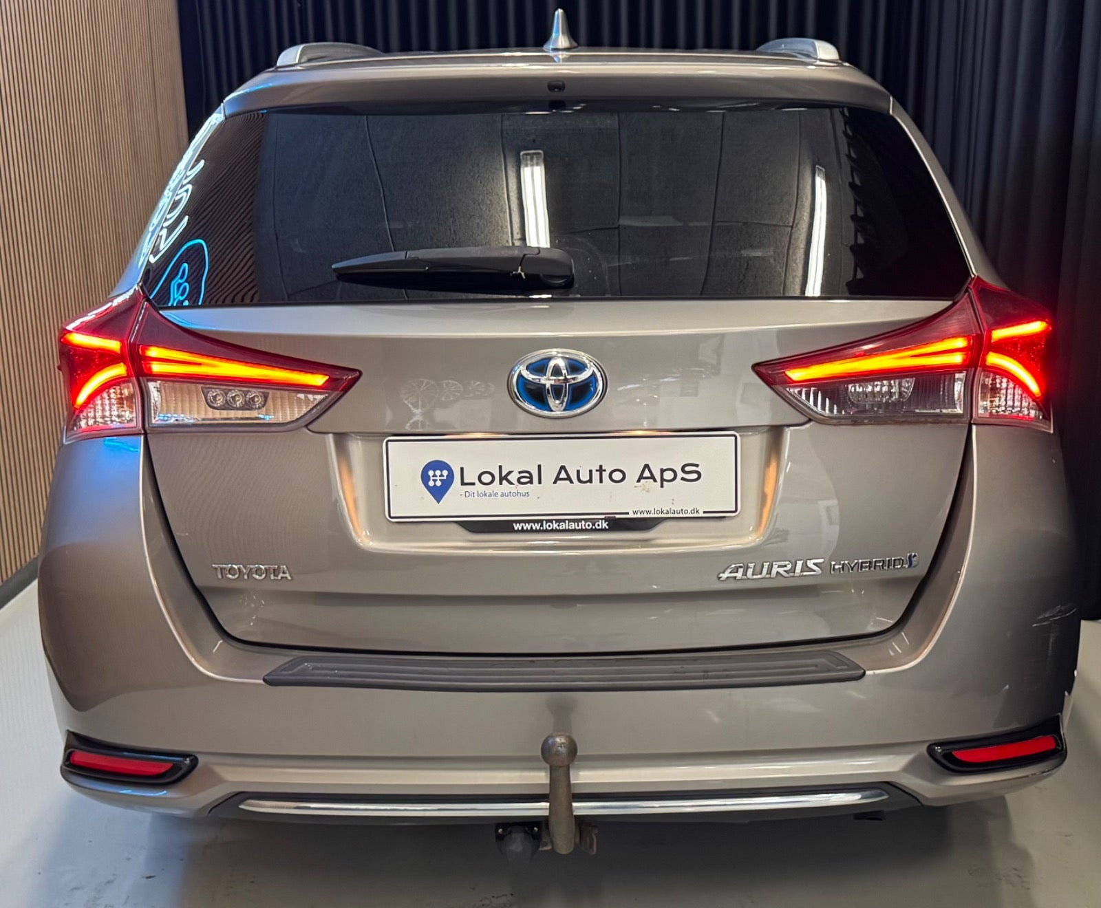 undefined Toyota Auris fra 2015