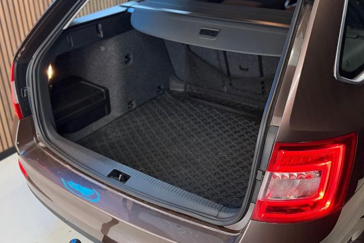 undefined Skoda Octavia fra 2016