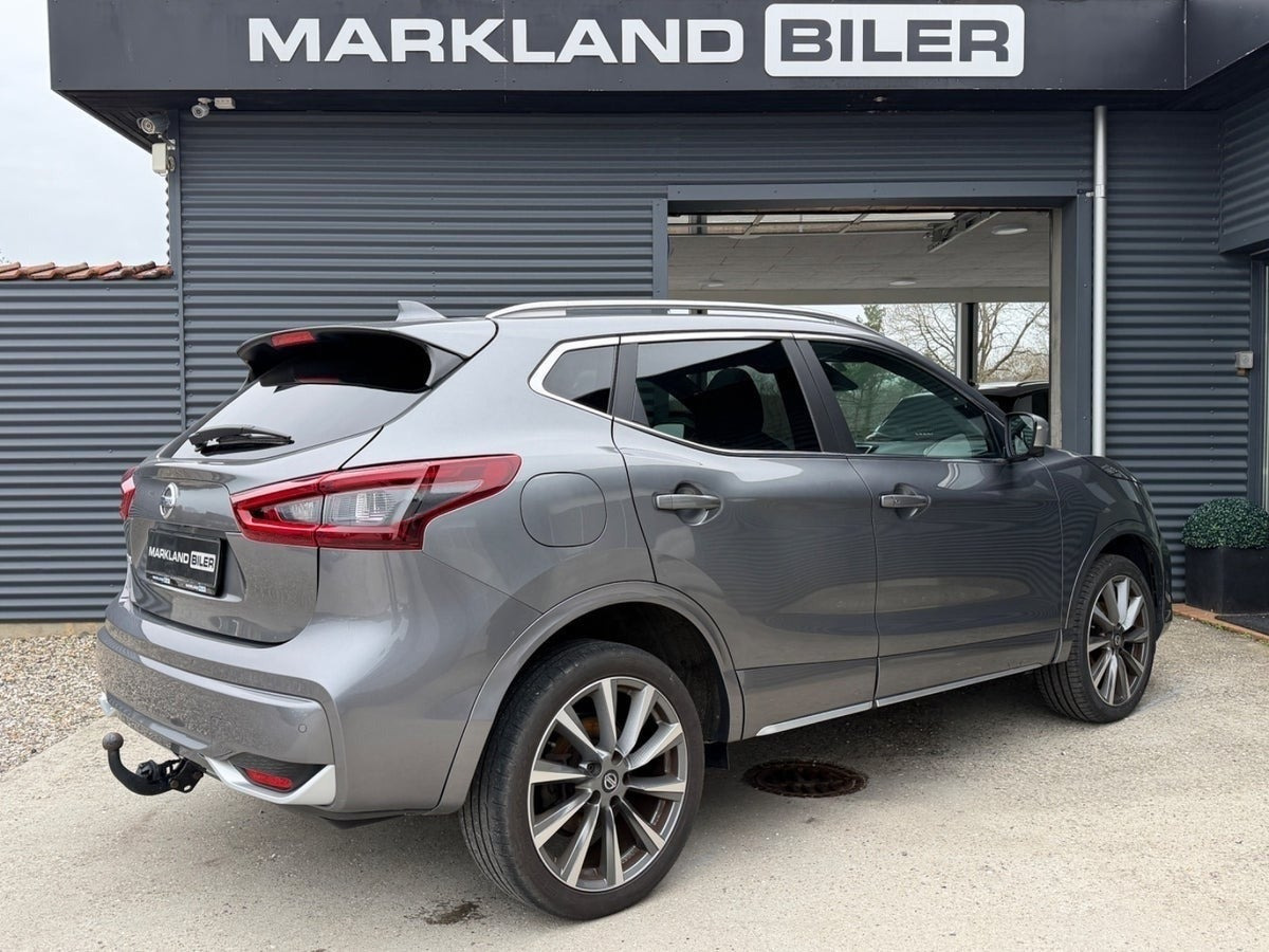 Grå Nissan Qashqai fra 2020