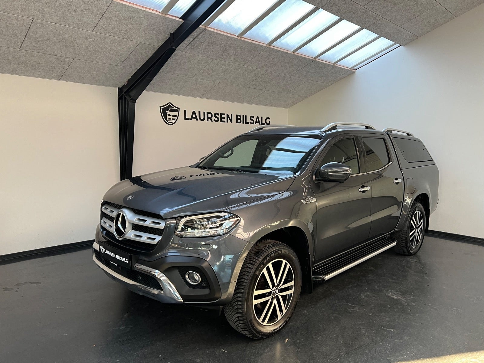 Sort Mercedes X350 d fra 2018